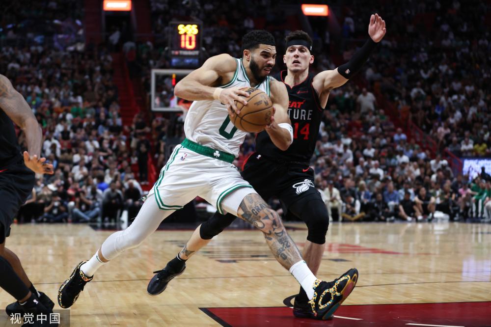 也让他们看 也让他们看